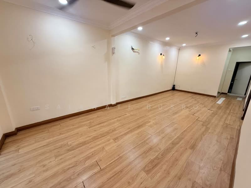 Semi-Detached House for Sale in Shah Alam (Selangor) - Salawati Busro - Living Room - PropertyGuru.com.my