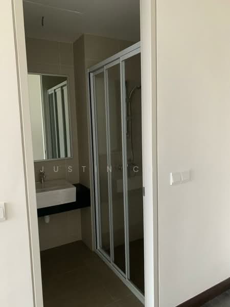 Service Residence for Rent at 28 Boulevard - Justin Chon - Bathroom - PropertyGuru.com.my