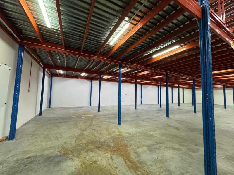 Semi-D Factory for Rent in Taman Perindustrian Cemerlang (Ulu Tiram) - Ruby Teow - Interior - PropertyGuru.com.my