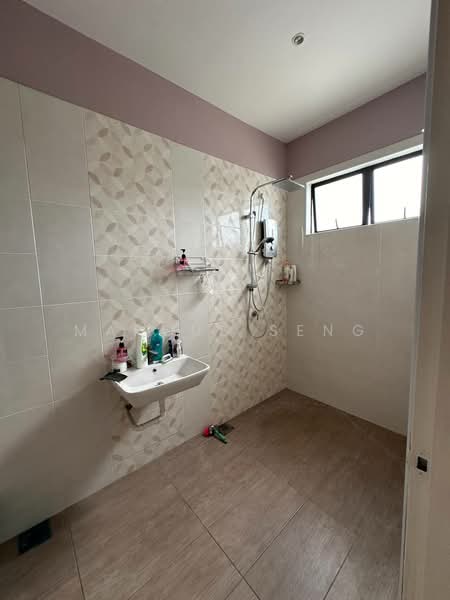 Rumah Berkembar untuk Dijual di Panorama Lapangan Perdana (Ipoh) - Marcus Seng - Bathroom - PropertyGuru.com.my