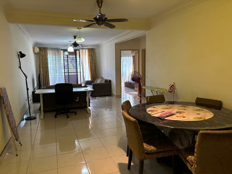 Condominium for Rent at Putra Villa - Jeff Ooi - Living Room - PropertyGuru.com.my