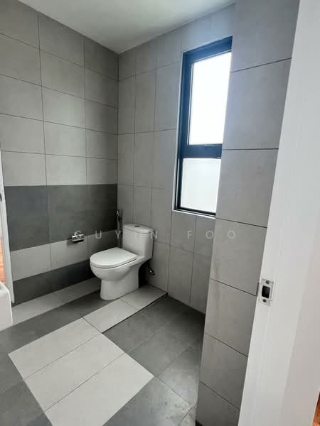 2-storey Terraced House for Rent in Sungai Buloh (Selangor) - Suyin Foo - Bathroom - PropertyGuru.com.my