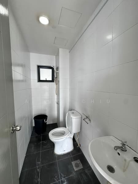 Servis Apartment untuk Disewa di VIM 3 @ Desa Park North - Alison Chiu - Bathroom - PropertyGuru.com.my