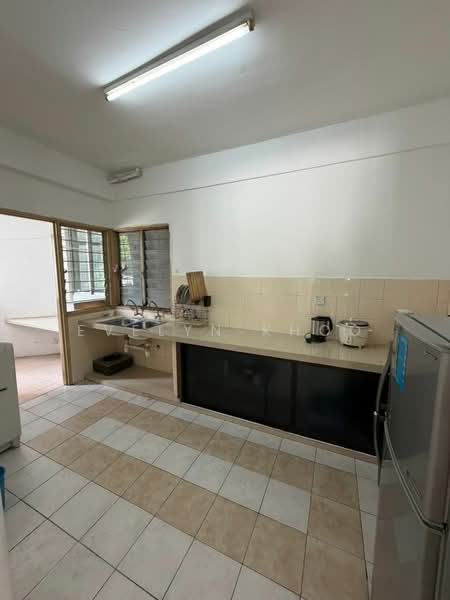 Condominium for Sale at Menara Menjalara - Evelyn Khoo - Kitchen - PropertyGuru.com.my