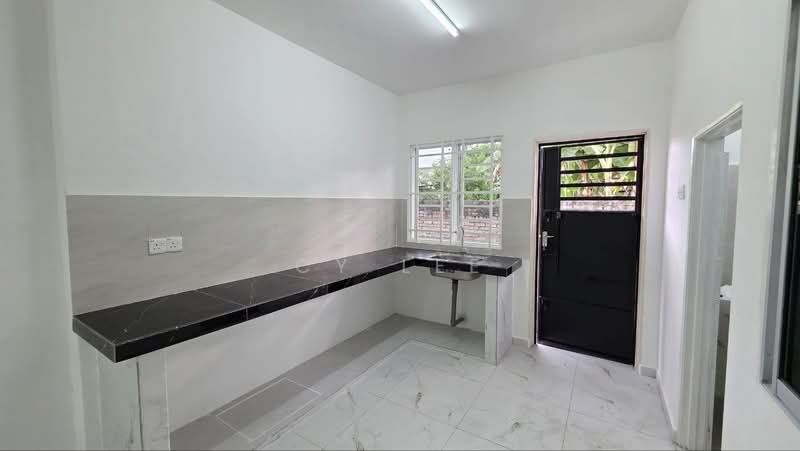 2-storey Terraced House for Sale in Pekan Razaki (Ipoh) - CY Lee - Kitchen - PropertyGuru.com.my