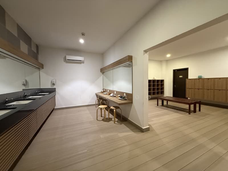 Apartment for Sale at Molek Pine 4 - Eliin Loo - Bathroom - PropertyGuru.com.my