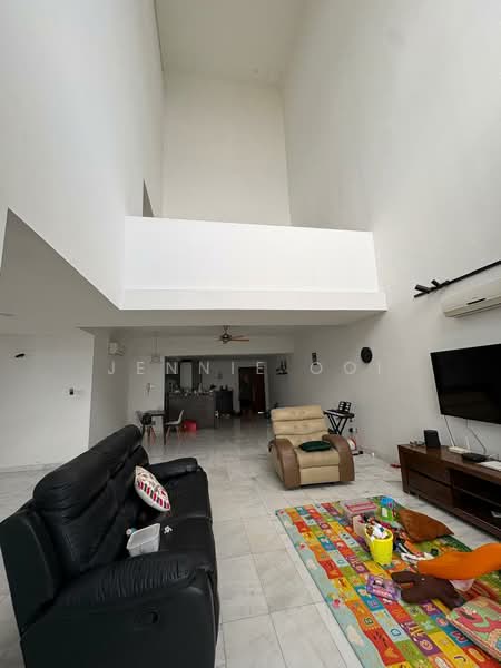 Condominium for Sale at Aloha Tower Condominium - Jennie Ooi - Living Room - PropertyGuru.com.my