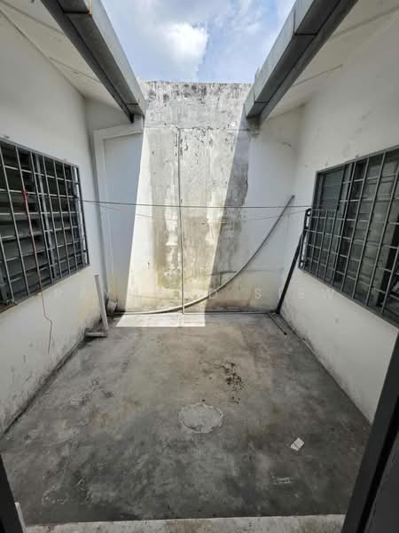 Rumah Flat untuk Disewa di Taman Sri Sinar - Raymond Siew - Exterior - PropertyGuru.com.my