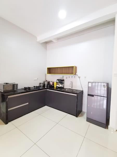 Servis Apartment untuk Disewa di Arte S - Andrew Chow - Kitchen - PropertyGuru.com.my