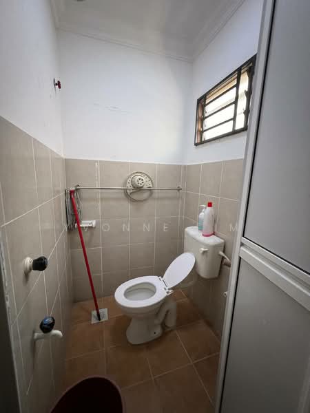 Rumah Teres 2 Tingkat untuk Dijual di Pasir Gudang (Johor) - Yvonne Lim - Bathroom - PropertyGuru.com.my