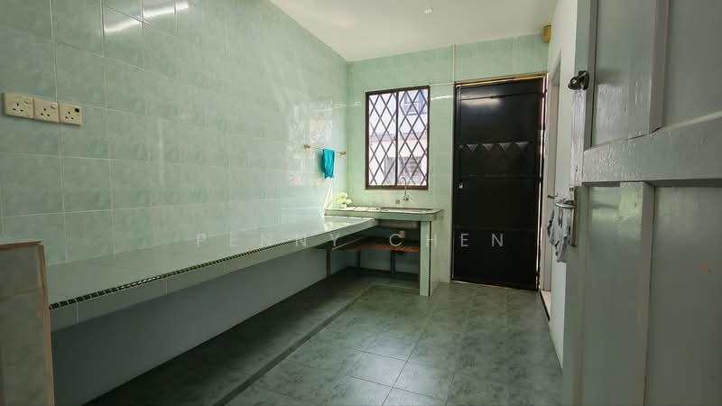 2-storey Terraced House for Sale in Ipoh Garden (Ipoh) - PENNY CHEN - Wet Kitchen - PropertyGuru.com.my