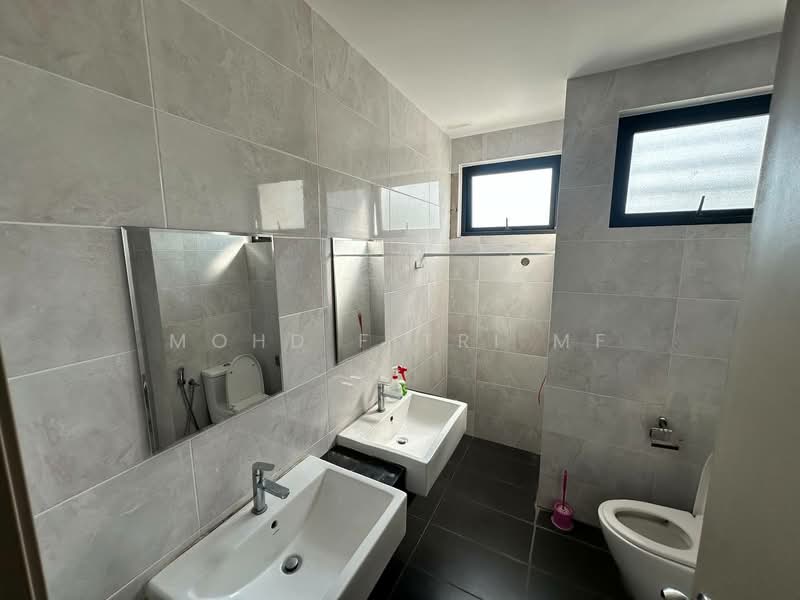 Terraced House for Rent in Cyberjaya (Selangor) - Mohd Fitri MF - Bathroom - PropertyGuru.com.my