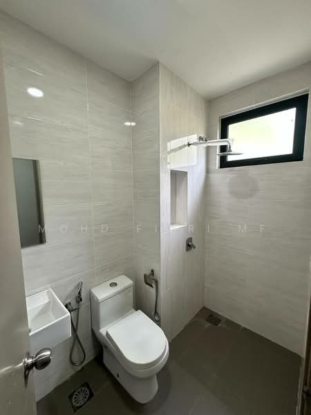 Terraced House for Rent in Cyberjaya (Selangor) - Mohd Fitri MF - Bathroom - PropertyGuru.com.my