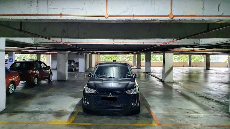 Kondominium untuk Dijual di Perdana Exclusive - Kemp Lee - Car Park Front and Back - PropertyGuru.com.my