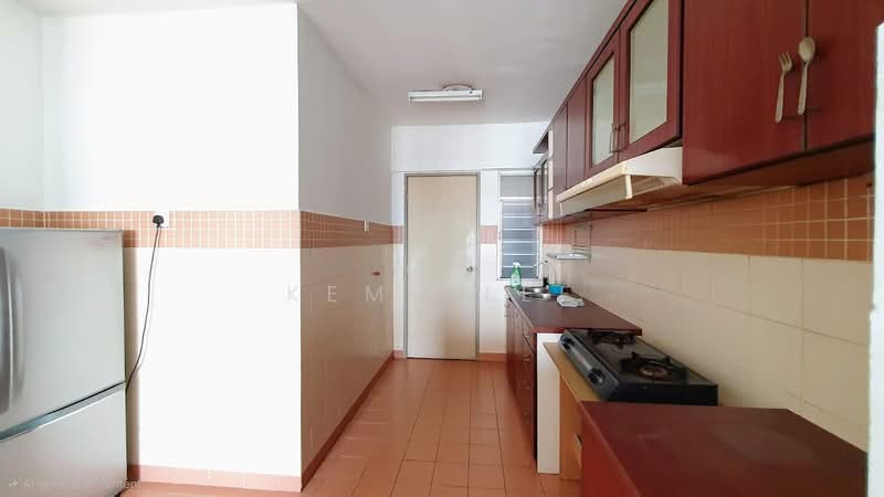 Kondominium untuk Dijual di Perdana Exclusive - Kemp Lee - Kitchen - PropertyGuru.com.my