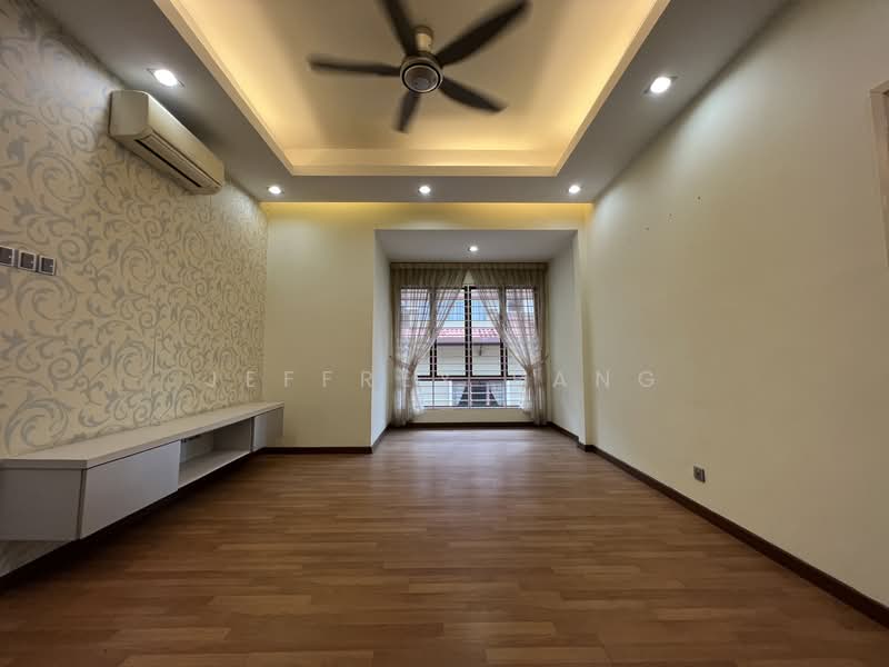Semi-Detached House for Sale in Mahkota Cheras (Cheras) - Jeffrey Pang - Living Room - PropertyGuru.com.my