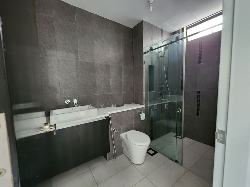 Apartment for Sale at Lake View Suites - Wayne Lee - Bathroom - PropertyGuru.com.my