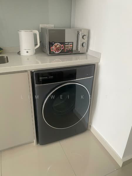 Servis Apartment untuk Disewa di BeCentral @ i-City - Lim Wei Keat - Kitchen - PropertyGuru.com.my