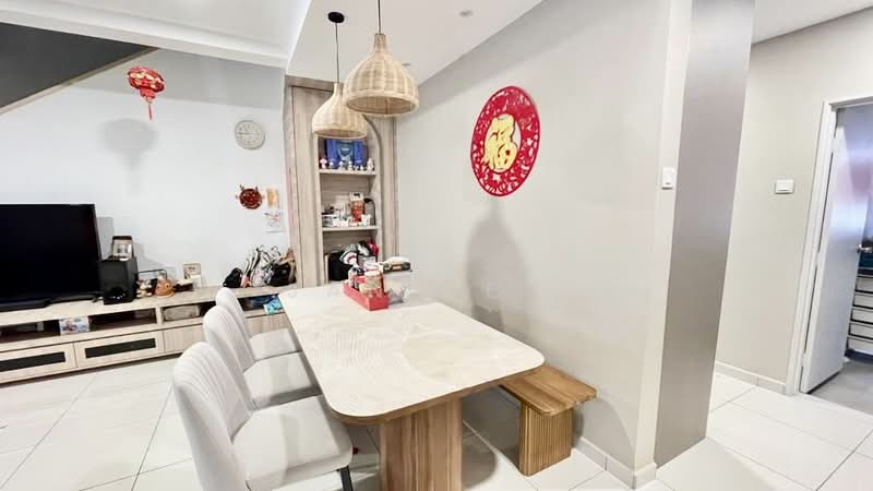 2-storey Terraced House for Sale in Taman Sutera Utama (Skudai) - Janice . - Dining Room - PropertyGuru.com.my