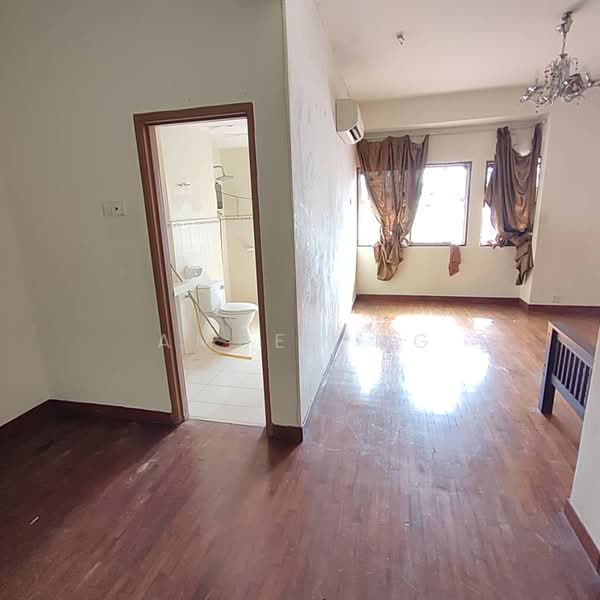 Rumah Berkembar untuk Dijual di Taman Suria Setapak (Setapak) - Amber Ng - Bathroom - PropertyGuru.com.my