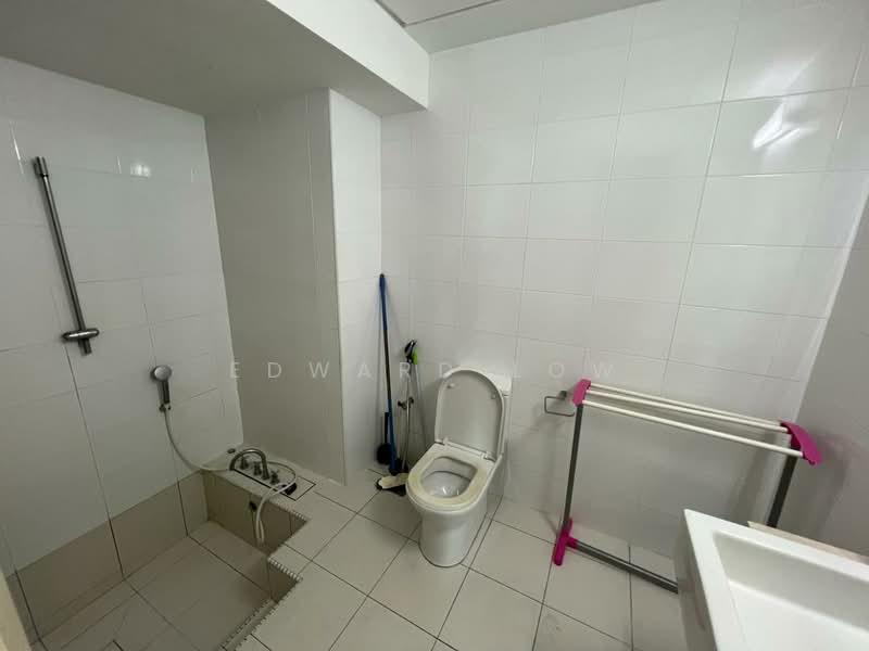 Servis Apartment untuk Dijual di Solaris Dutamas - Edward Low - Bathroom - PropertyGuru.com.my
