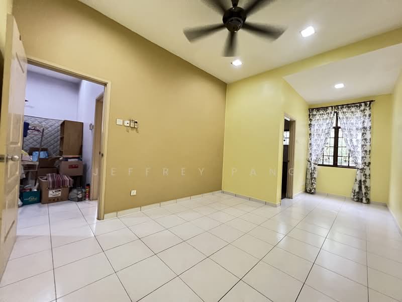 Semi-Detached House for Sale in Bandar Mahkota Cheras (Cheras) - Jeffrey Pang - Living Room - PropertyGuru.com.my