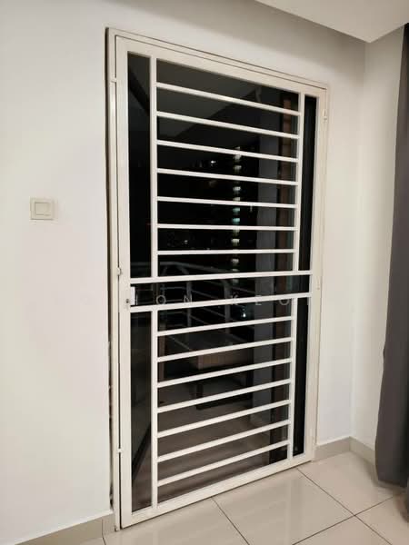 Kondominium untuk Dijual di Atmosfera Kondominium - Ng Hon Keong - Balcony - PropertyGuru.com.my