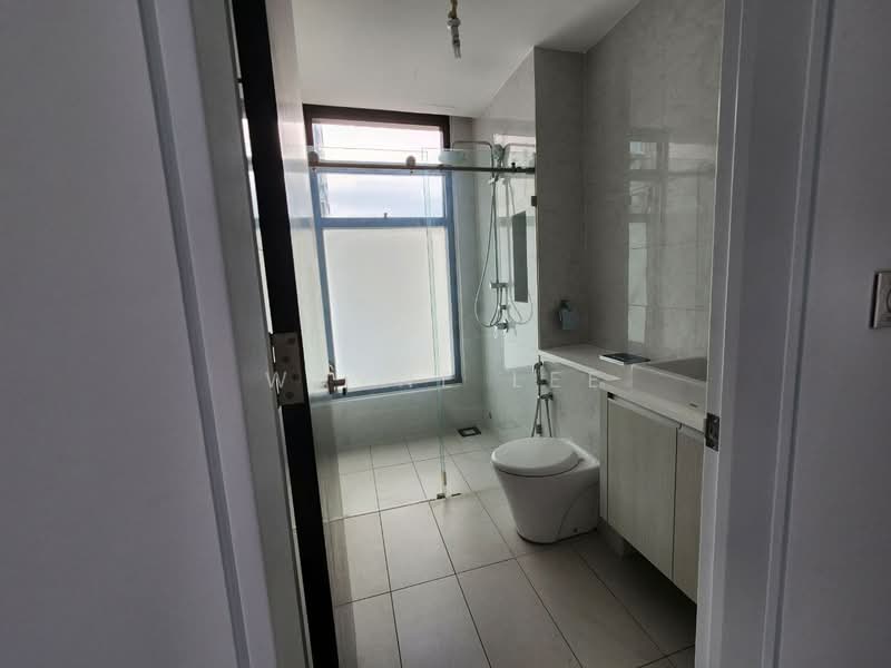 Apartment for Sale at Lake View Suites - Wayne Lee - Bathroom - PropertyGuru.com.my