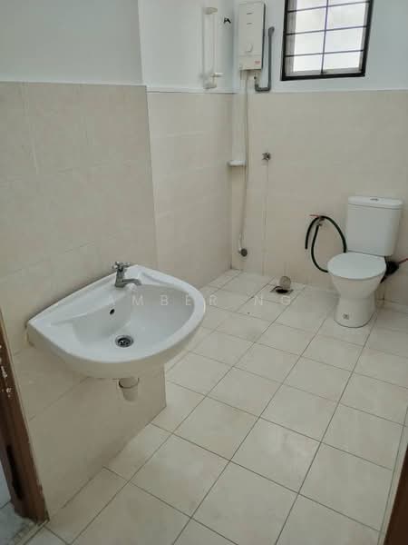 Rumah Teres 2.5 Tingkat untuk Dijual di Taman Suria Setapak (Setapak) - Amber Ng - Bathroom - PropertyGuru.com.my