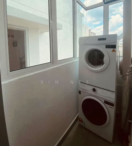 Servis Apartment untuk Disewa di 121 Residences - Xin Nee - Balcony - PropertyGuru.com.my