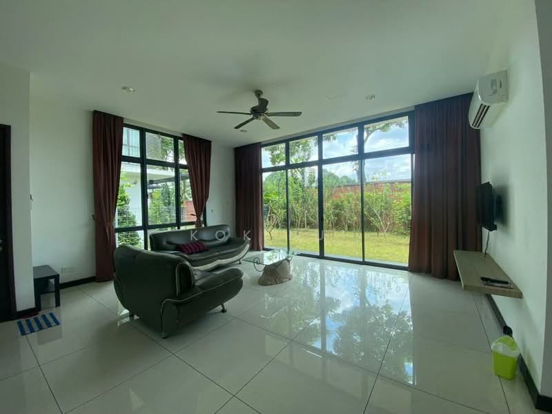 Semi-Detached House for Sale in Bandar Baru Permas Jaya (Permas Jaya) - Kok Hui - Living Room - PropertyGuru.com.my