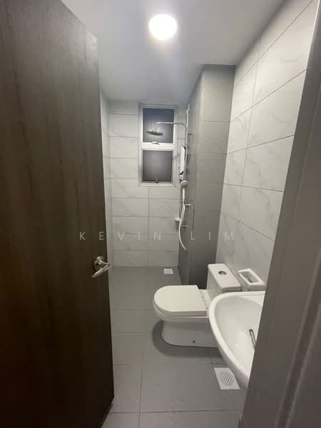 Servis Apartment untuk Disewa di SKS Habitat - Kevin Lim - Bathroom - PropertyGuru.com.my