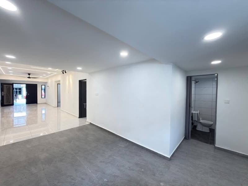 Rumah Teres 1 Tingkat untuk Dijual di Skudai (Johor) - Ethan Gan - Living Room - PropertyGuru.com.my