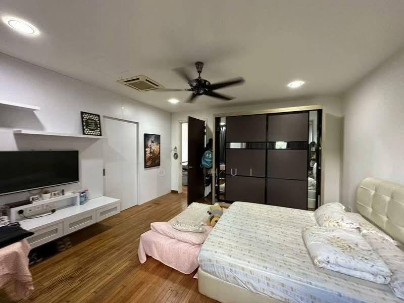 Semi-Detached House for Sale in Senibong (Permas Jaya) - Kok Hui - Bedroom - PropertyGuru.com.my
