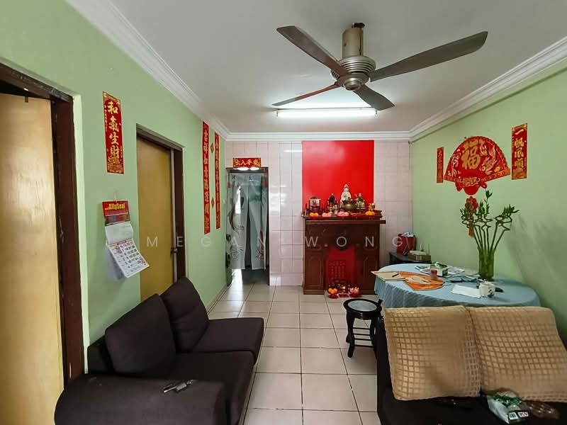 Rumah Flat untuk Dijual di Pelangi Magna - Megan Wong - Living Room - PropertyGuru.com.my