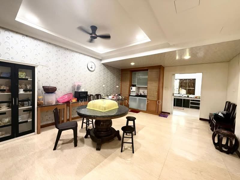 Rumah Berkembar untuk Dijual di Johor Bahru (Johor) - Simpson Poh - Living Room - PropertyGuru.com.my