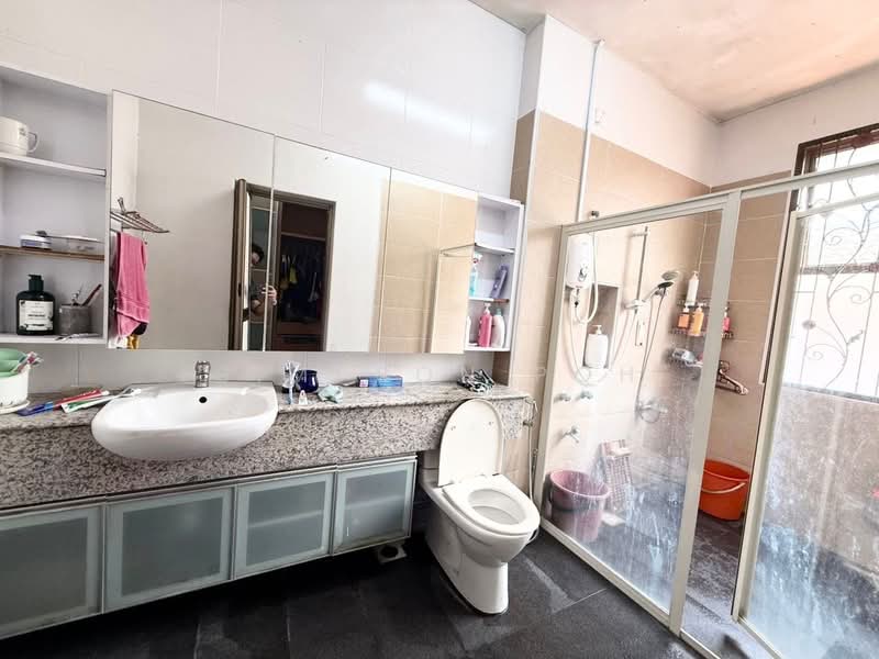 Rumah Berkembar untuk Dijual di Johor Bahru (Johor) - Simpson Poh - PropertyGuru.com.my