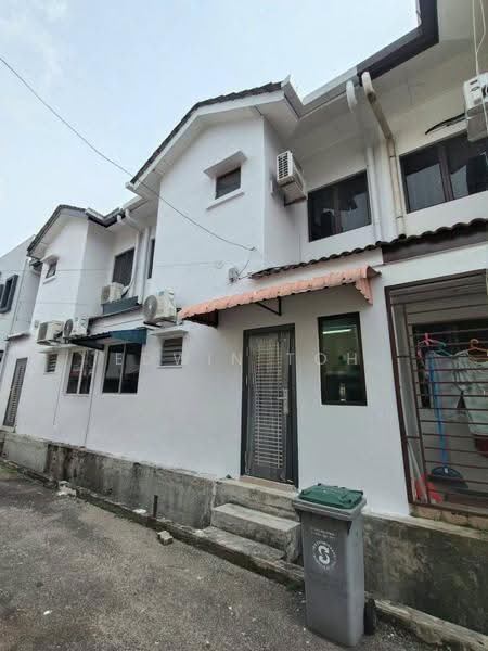 Rumah Teres 2-Tingkat untuk Dijual di Permas Jaya (Johor) - Edwin Toh - Exterior - PropertyGuru.com.my
