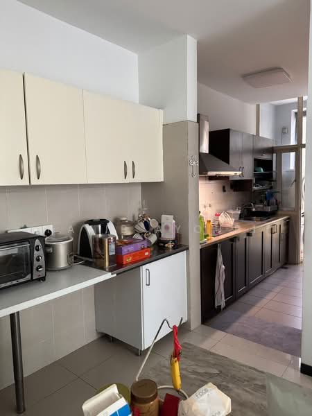 Townhouse for Sale in Bandar Utama (Selangor) - Najib Ayoubi - Kitchen - PropertyGuru.com.my