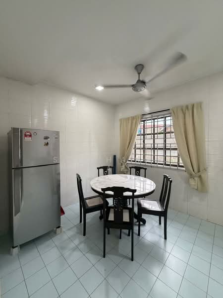 Rumah Teres 1.5 Tingkat untuk Disewa di Taman Selesa Jaya (Iskandar Puteri (Nusajaya)) - Stephanie Yap - Dining Room - PropertyGuru.com.my