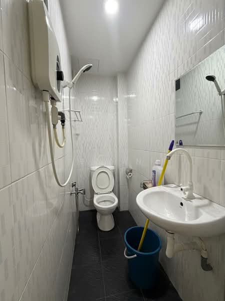 Rumah Teres 1.5 Tingkat untuk Disewa di Taman Selesa Jaya (Iskandar Puteri (Nusajaya)) - Stephanie Yap - Bathroom - PropertyGuru.com.my