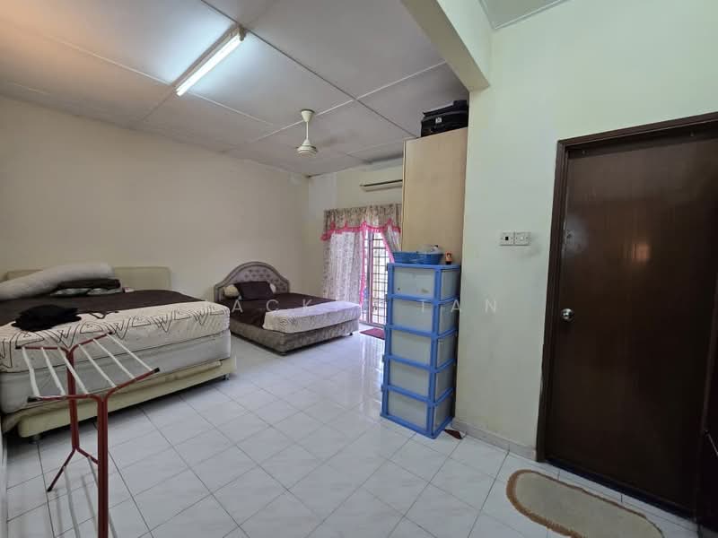 Rumah Teres 2 Tingkat untuk Dijual di Kepong (Kuala Lumpur) - Jackie Tan - Bedroom - PropertyGuru.com.my