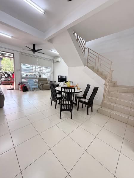 2-storey Terraced House for Sale in Senai (Johor) - Simpson Poh - Living Room - PropertyGuru.com.my
