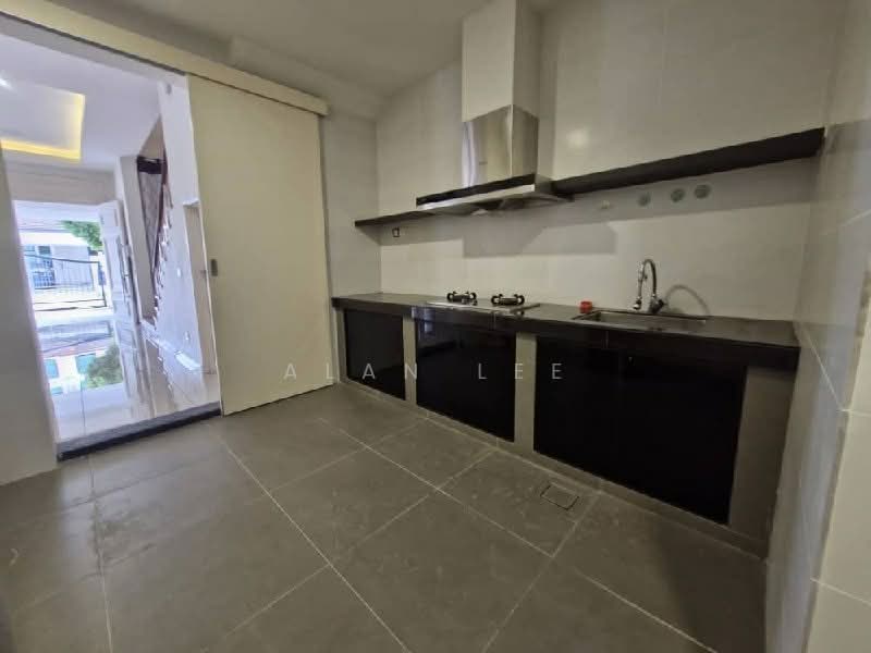 Rumah Kluster untuk Dijual di Iskandar Puteri (Nusajaya) (Johor) - Alan Lee - Kitchen - PropertyGuru.com.my
