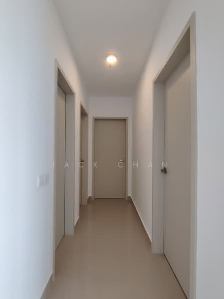 Servis Apartment untuk Disewa di Residensi Ava @ Kiara Bay - Jack Chan - Corridor - PropertyGuru.com.my