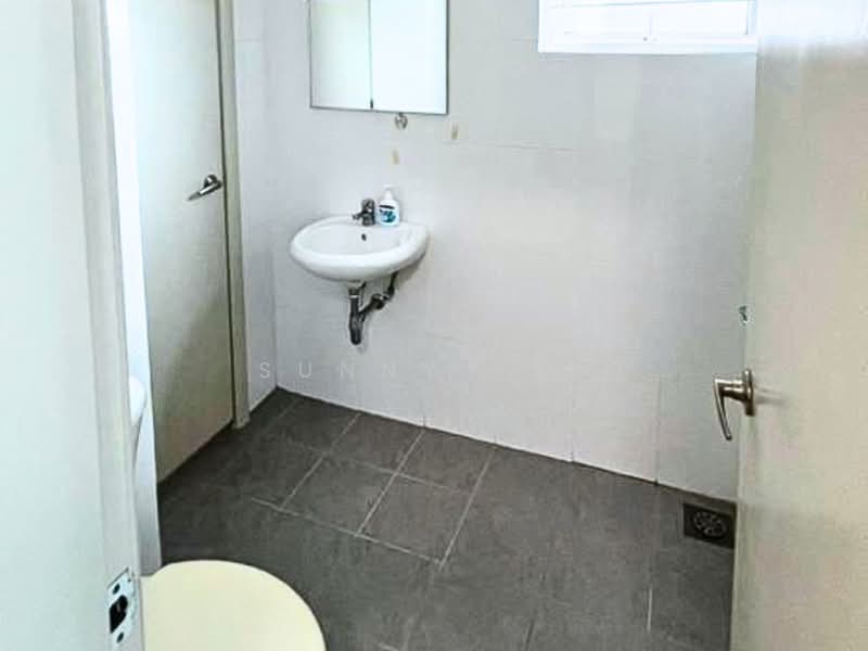 Condominium for Rent at BayStar Condominium - Sunny Tse - Bathroom - PropertyGuru.com.my