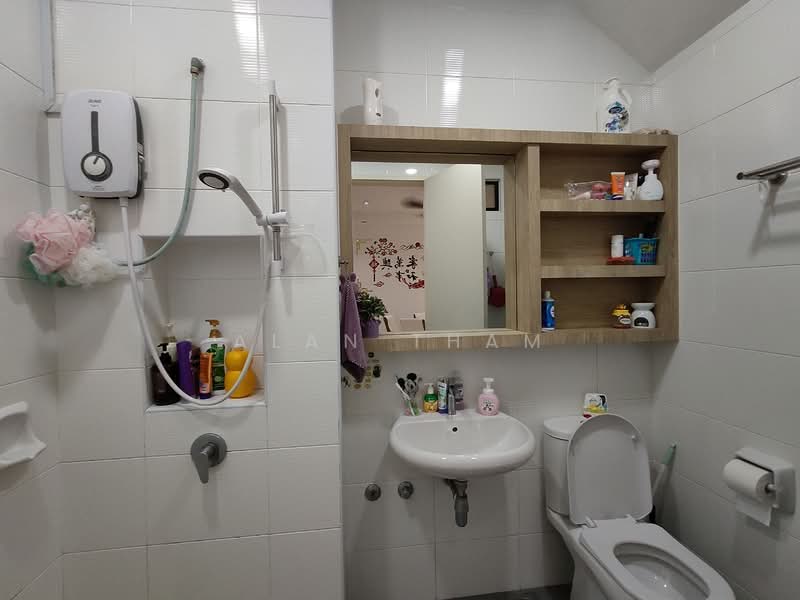 Terraced House for Sale in Johor Bahru (Johor) - Alan Tham - Bathroom - PropertyGuru.com.my