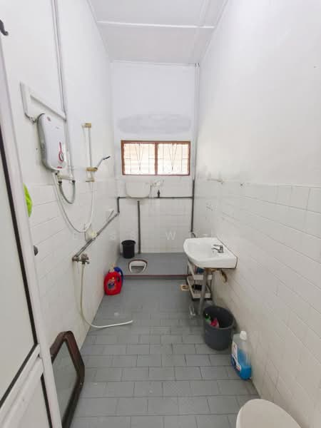 1-storey Terraced House for Rent in Ulu Tiram (Johor) - Bess Wong - Bathroom - PropertyGuru.com.my