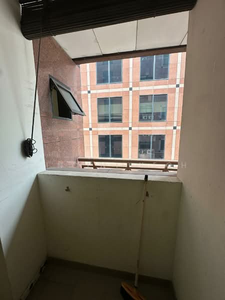 Servis Apartment untuk Disewa di 3 Kia Peng - Vincent Yeoh - Balcony - PropertyGuru.com.my