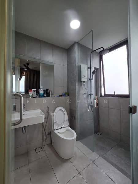 Servis Apartment untuk Dijual di Emerald 9 - Elda Chong - Bathroom - PropertyGuru.com.my